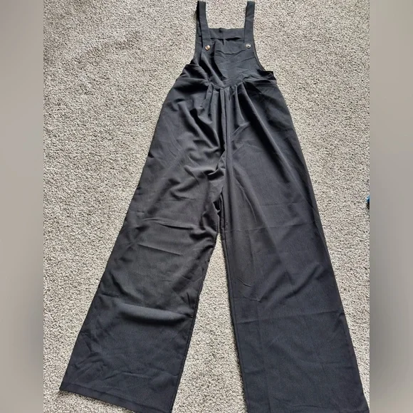 Amazon Black Wide-Leg Jumpsuit with Cross-Back Straps - Picture 5 of 6